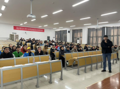 <b>并连系现实办理取操做中呈现的问</b>